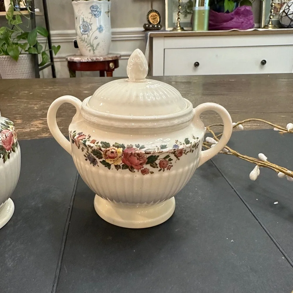 Wedgwood Etruria CONWAY Pattern Sugar Bowl w/ Lid & Creamer Vintage England